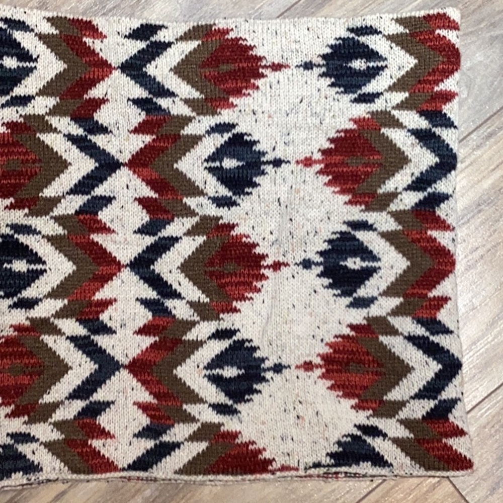 NWOT Muk Luks neck gator - Picture 2 of 2